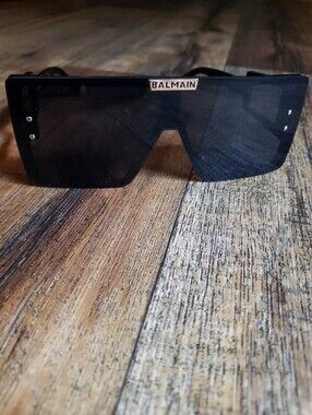 Designer Inspired Black Shield Sunglasses with Gold Logo (No Case)